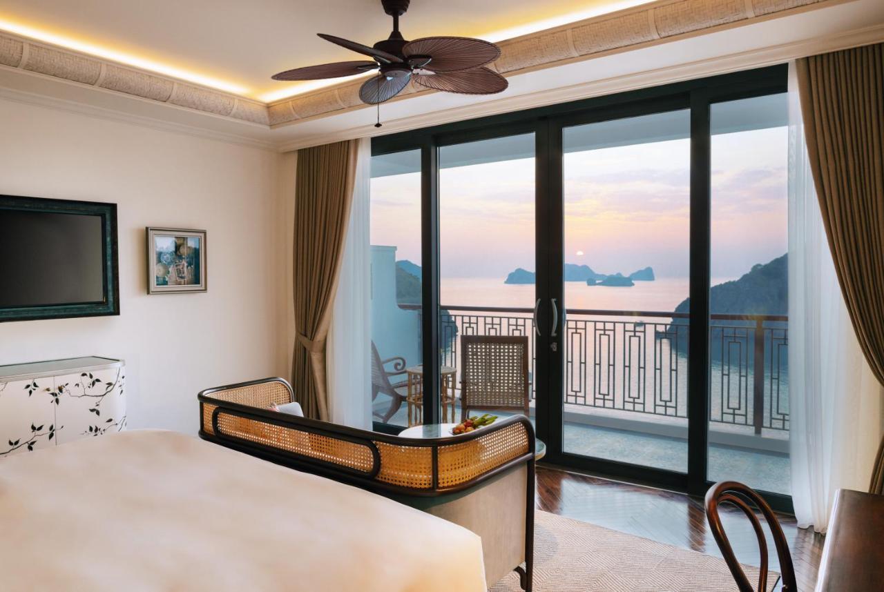 Hotel Perle D'Orient Cat Ba - Mgallery Chan Chau Exteriör bild A room at The View