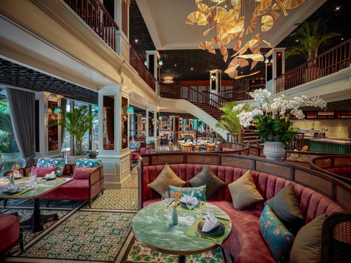 Hotel Perle D'Orient Cat Ba - Mgallery Chan Chau Exteriör bild The interior of the restaurant